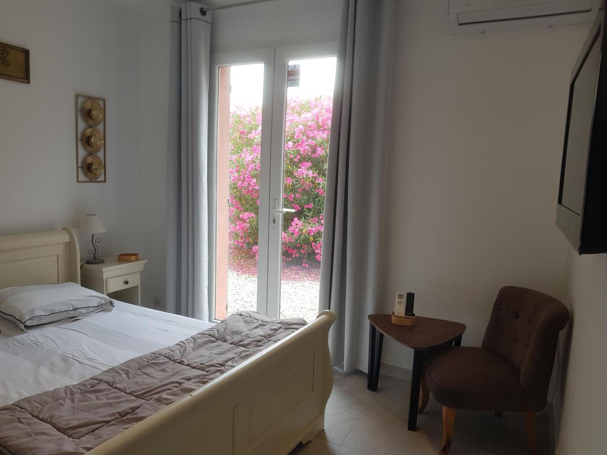 Les Lezards 2 Au Soleil Draguignan Bed & Breakfast Exterior photo