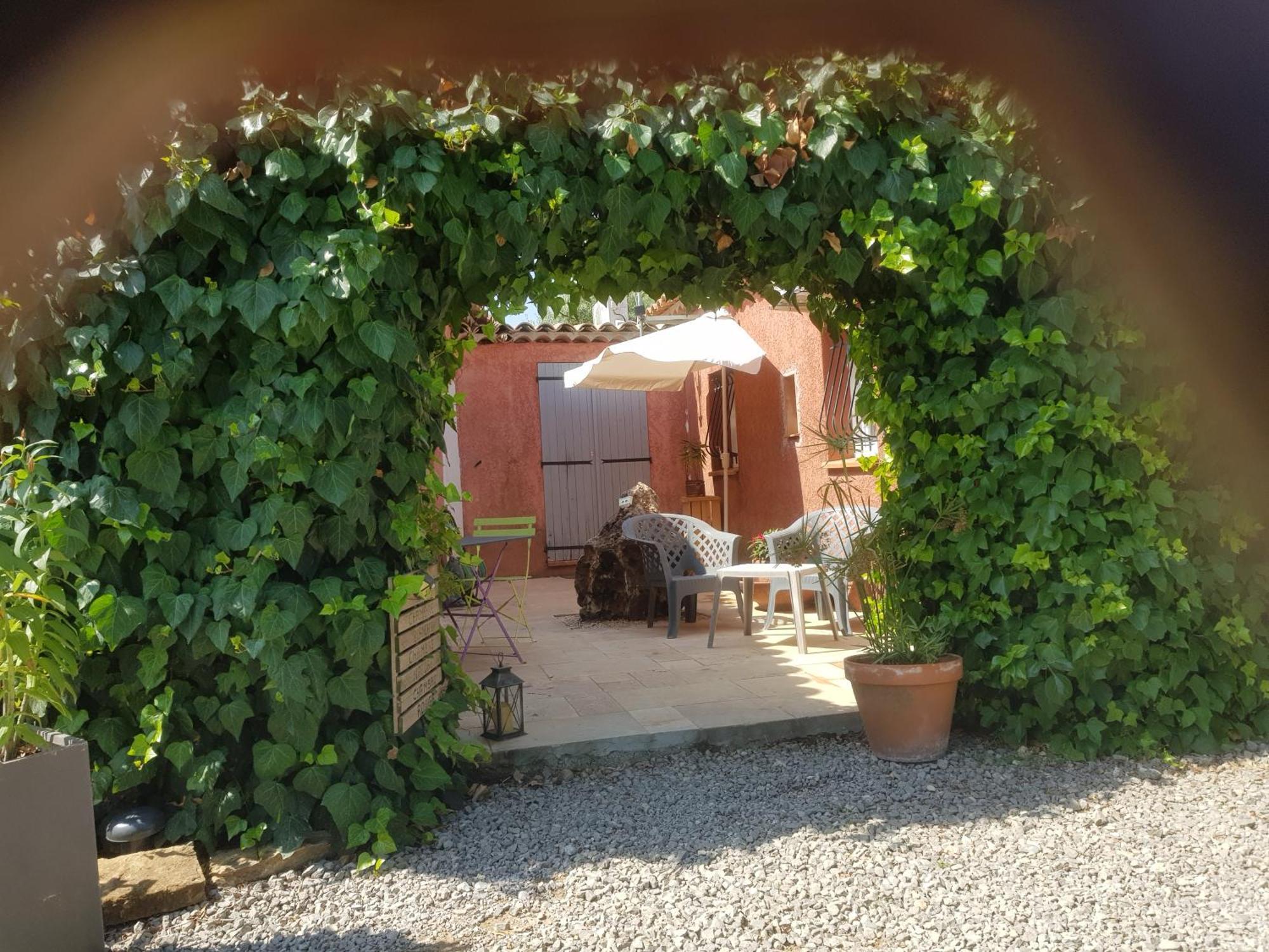 Les Lezards 2 Au Soleil Draguignan Bed & Breakfast Exterior photo